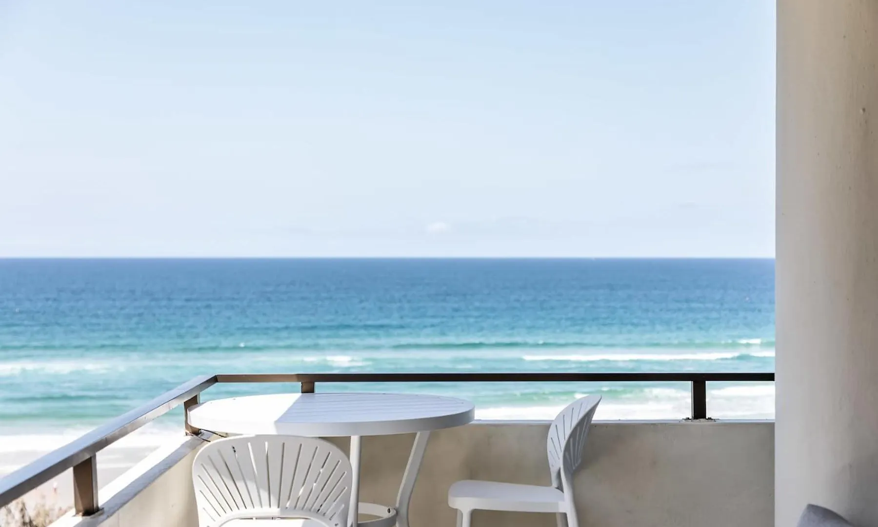 Apartment Surfers Paradise Beachfront Gold Coast