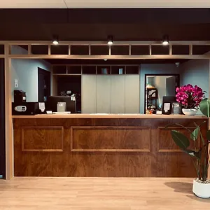 4* Отель Woodroffe
