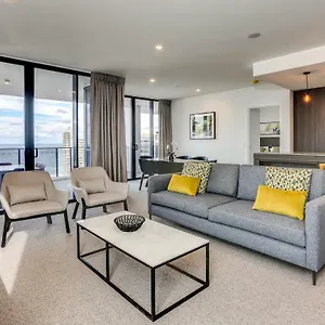 4* Апарт-отель Qube Broadbeach